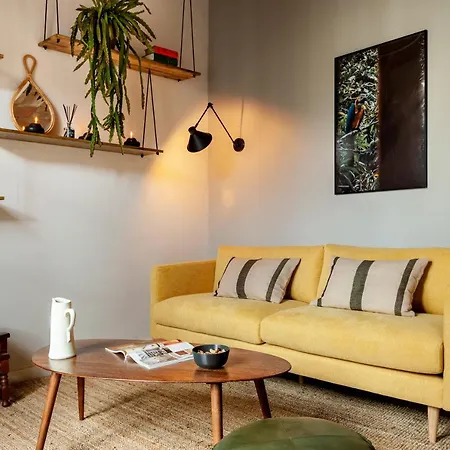 Nanay - Two Bedroom In Gracia Apartament