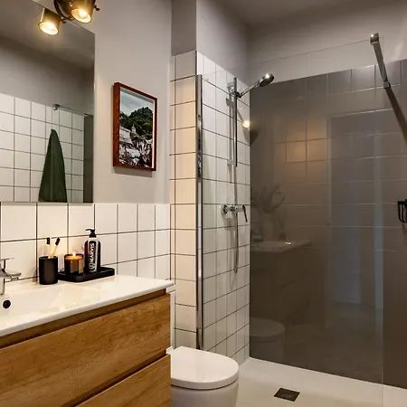 Nanay - Two Bedroom In Gracia アパート